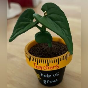 2014 Teachers Help Us Grow Christmas Ornament